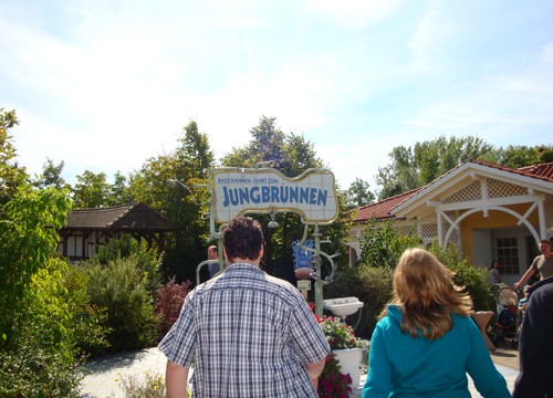 Badewannen-Fahrt zum Jungbrunnen Eingang (2010)