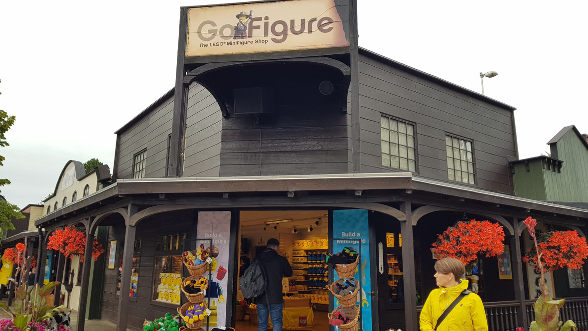 GoFigure - LEGO MiniFigure Shop
