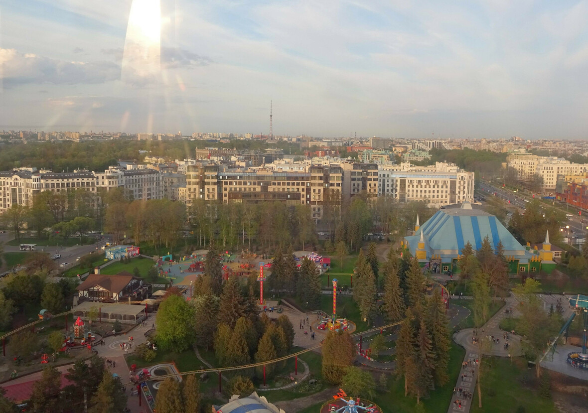 Riesenrad, Ausblick auf Divo Ostrov & St. Petersburg