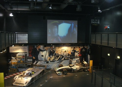 Mercedes Benz Hall Walk Through Freizeitparkcheck