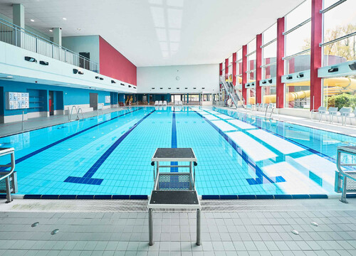 Hallenbad Sportbecken (Foto: Freizeitbad Oktopus)