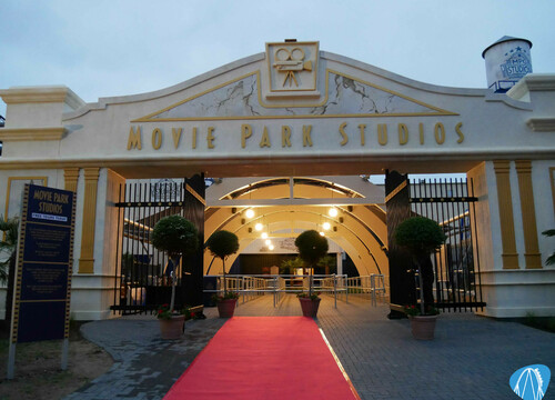 Movie Park Studio Tour Eingangsportal
