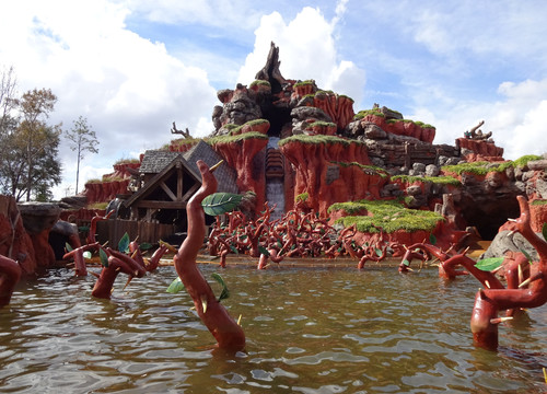 Splash Mountain