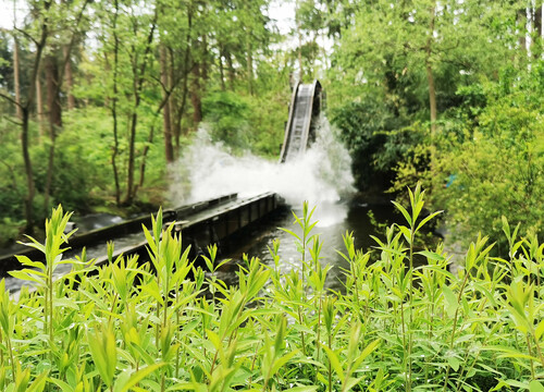 Wasserfontäne bei der Abfahrt