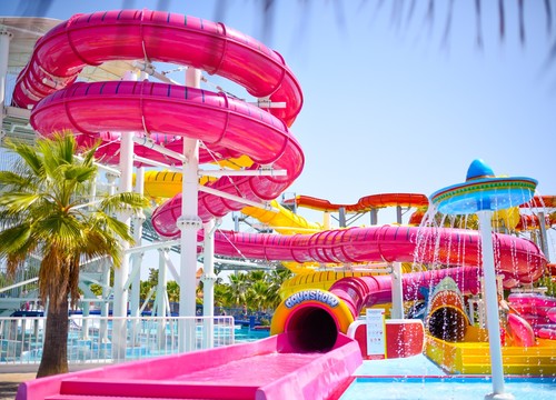 Aquashow Park-Hotel - Pink & Shark Slide (Foto: aquashow)