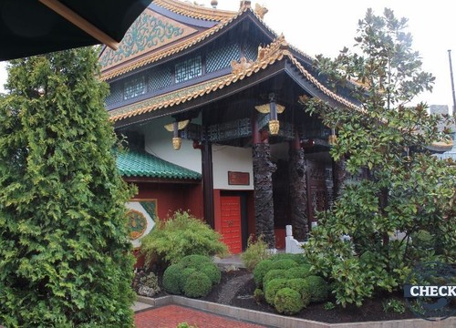 Feng Ju Palace