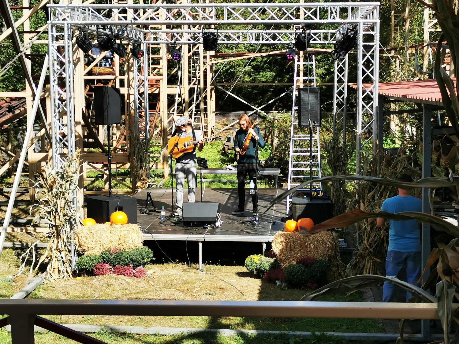 Musiker bei Der wilden Maus im Taunus Wunderland