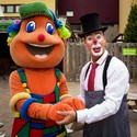 Beim Zirkustag in Kernie´s Familienpark gibt´s mit Maskottchen Kernie und Co. viel zu Lachen.jpg