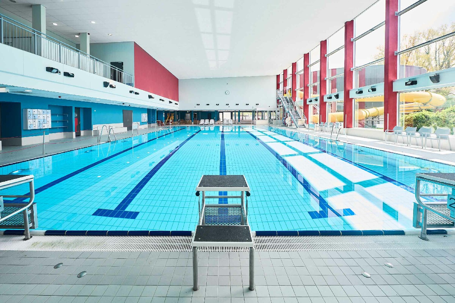 Sportbecken Hallenbad