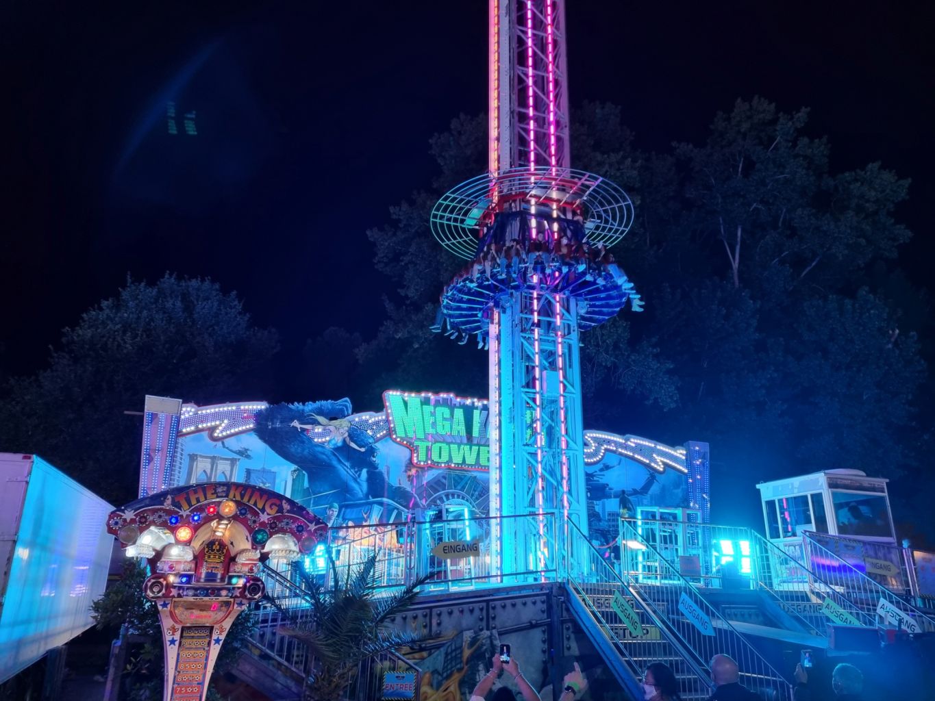 Mega King Tower