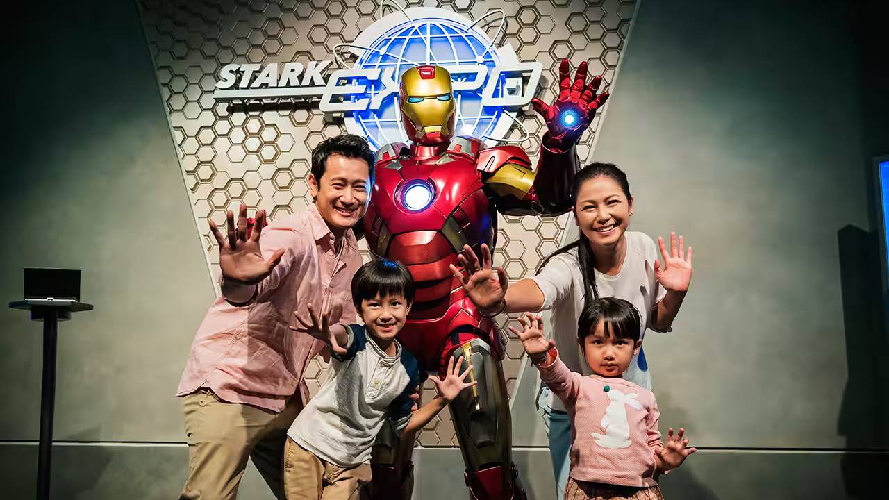 史达工业呈献：铁甲奇侠装备展 / Iron Man Tech Showcase - Presented by Stark Industries