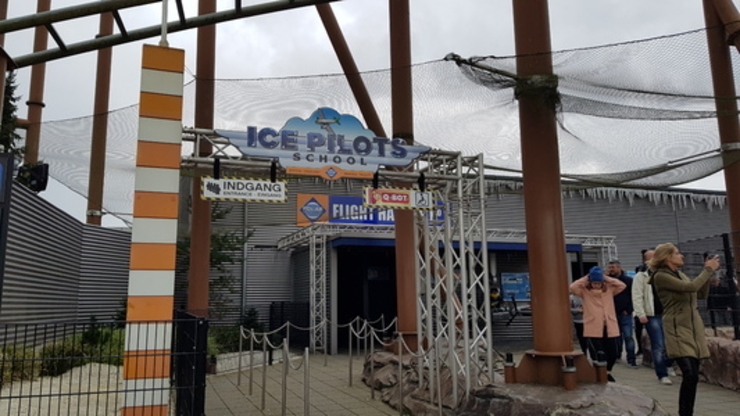 Ice Pilots School