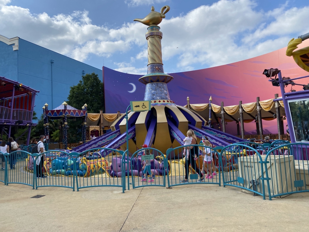 Les Tapis Volants - Flying Carpets Over Agrabah®