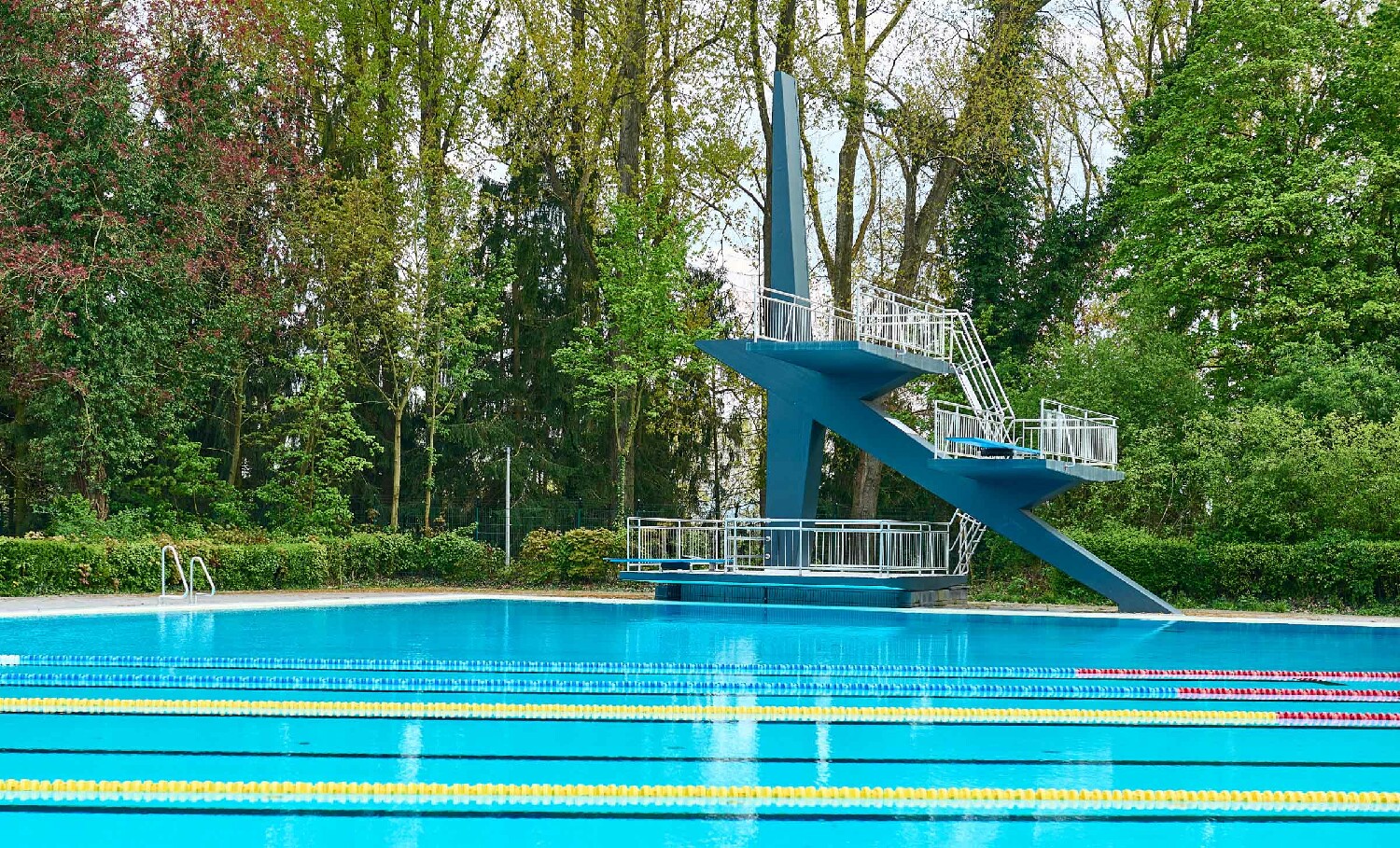 Sprungturm Freibad