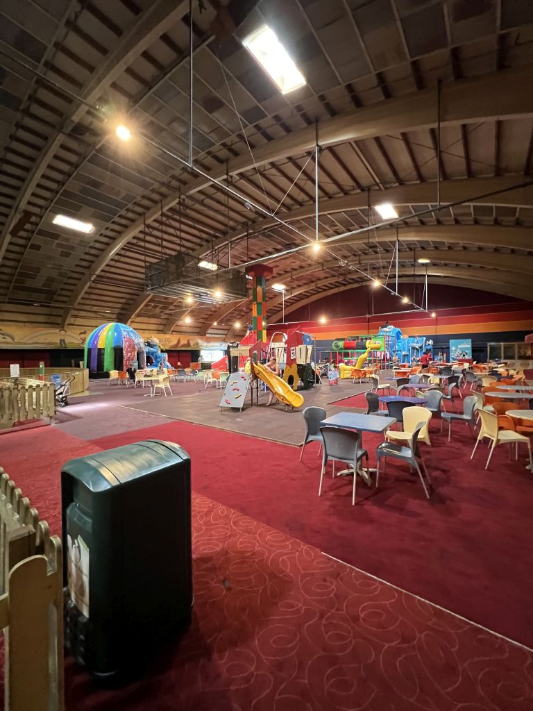 Bobo’s Indoor