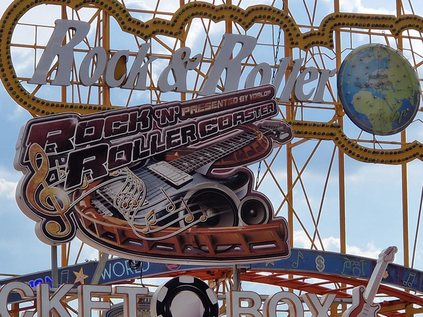 Rock & Roller Coaster