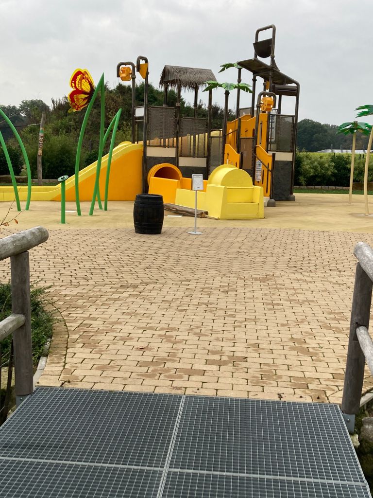 Tiki-Bay