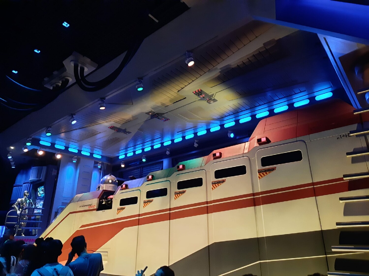 Star Tours – The Adventure Continue