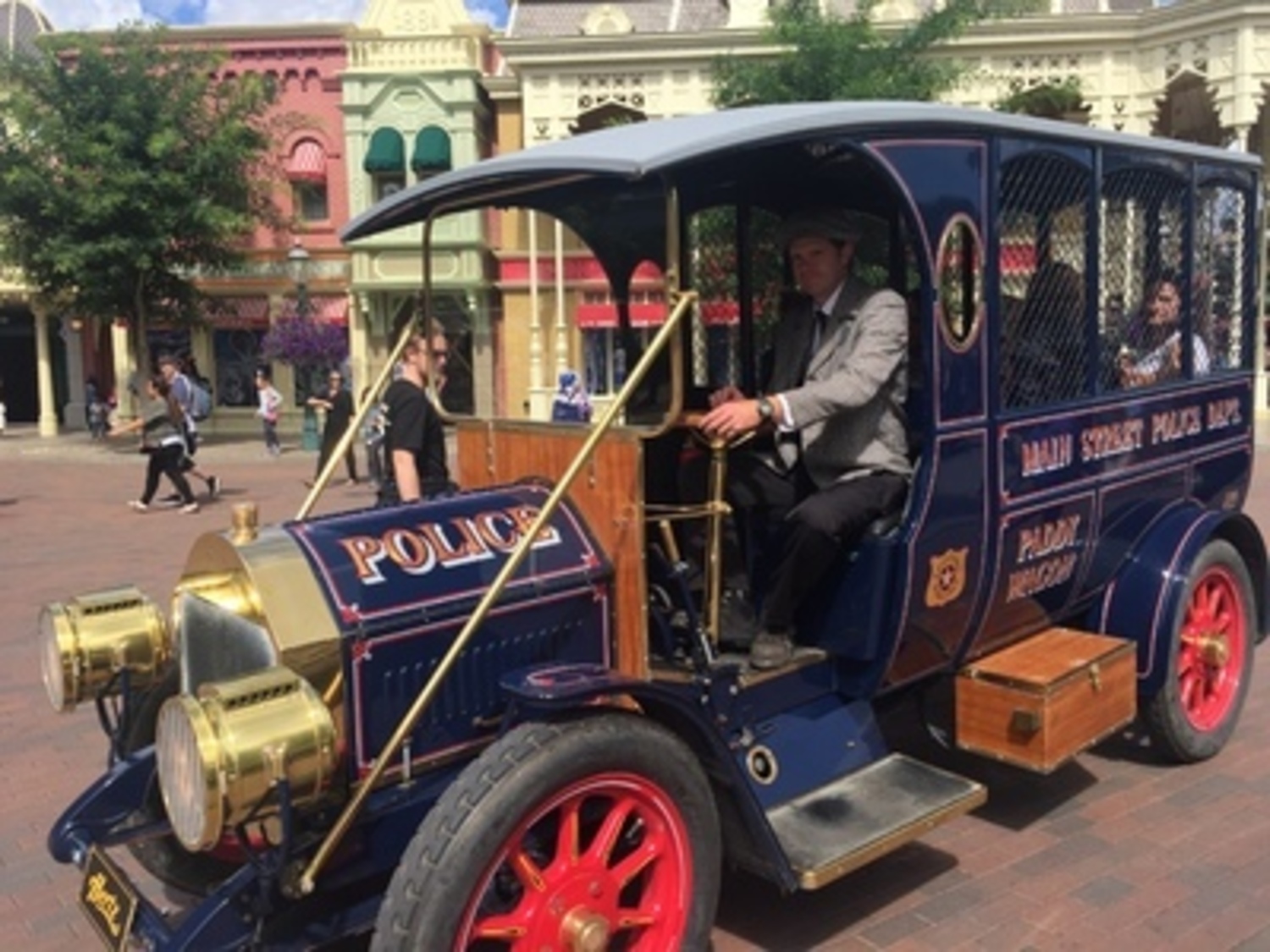 Main Street Vehicles & Horse-Drawn Streetcars